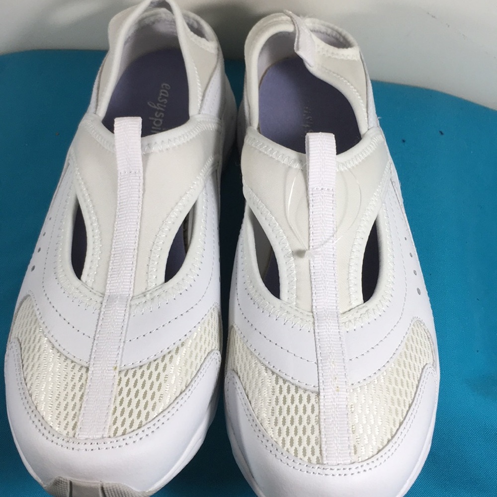 Easy Spirit (NEW) Size 9.5 M
